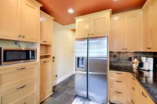 244 Mainzer St, West Saint Paul, MN 55118 - Photo 10