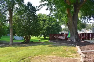 304 Independence Ave S, Clarks Grove, MN 56016 - Photo 64