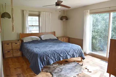 304 Independence Avenue S, Clarks Grove, MN 56016 - Photo 28