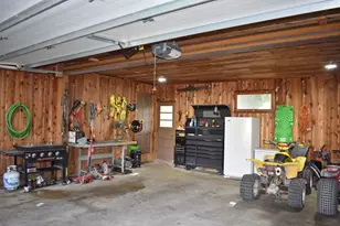 304 Independence Ave S, Clarks Grove, MN 56016 - Photo 60
