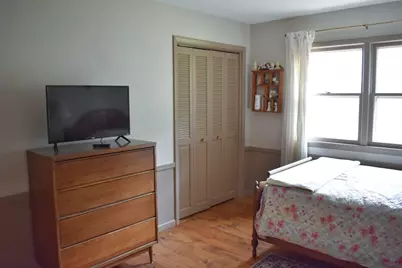 304 Independence Avenue S, Clarks Grove, MN 56016 - Photo 32