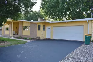 304 Independence Ave S, Clarks Grove, MN 56016 - Photo 8