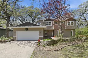 71 B St, Saint Paul, MN 55106 - Photo 1