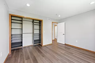 71 B St, Saint Paul, MN 55106 - Photo 26