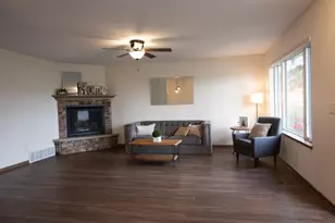 2344 Cherrywood Ln, Worthington, MN 56187 - Photo 16