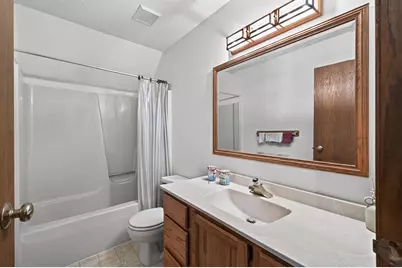 2597 Hayward Avenue N, Oakdale, MN 55128 - Photo 16