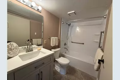 2601 Kenzie Terrace #528, Saint Anthony, MN 55418 - Photo 10