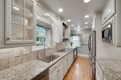 3982 Brunswick Avenue S, Saint Louis Park, MN 55416 - Photo 10