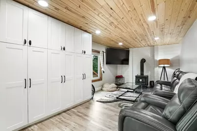 2477 Brenner Avenue E, Maplewood, MN 55109 - Photo 12