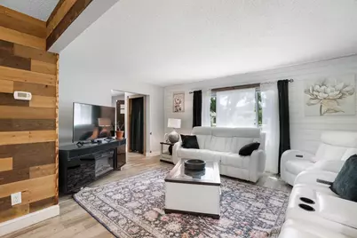 2477 Brenner Avenue E, Maplewood, MN 55109 - Photo 6