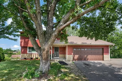 2477 Brenner Avenue E, Maplewood, MN 55109 - Photo 2