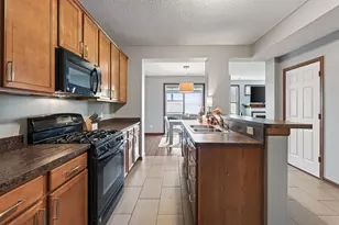 1952 Commonwealth Blvd, Chanhassen, MN 55317 - Photo 14