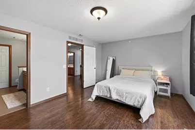1952 Commonwealth Boulevard #4, Chanhassen, MN 55317 - Photo 22