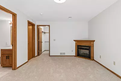 2002 Mesabi Avenue E, Maplewood, MN 55109 - Photo 16