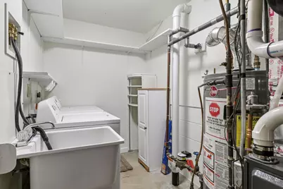 2002 Mesabi Avenue E, Maplewood, MN 55109 - Photo 20