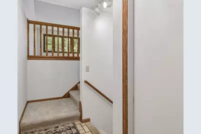 2002 Mesabi Avenue E, Maplewood, MN 55109 - Photo 4