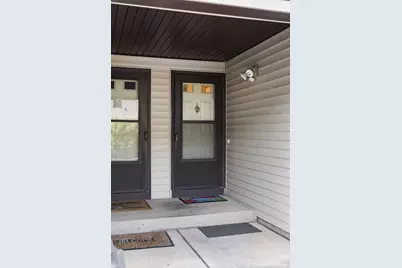 2002 Mesabi Avenue E, Maplewood, MN 55109 - Photo 2