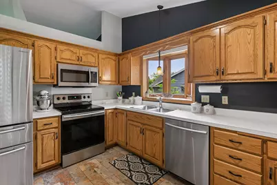 14835 Natchez Avenue, Savage, MN 55378 - Photo 8