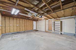 2742 Hilltop Ct, North Saint Paul, MN 55109 - Photo 24