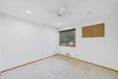 2742 Hilltop Court, North Saint Paul, MN 55109 - Photo 16