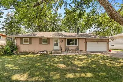 16546 Flagstaff Avenue W, Rosemount, MN 55068 - Photo 2