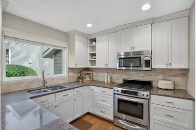 8412 Hiawatha Avenue, Eden Prairie, MN 55347 - Photo 4