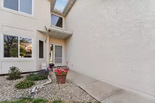 1517 Deerwood Bend, Eagan, MN 55122 - Photo 4