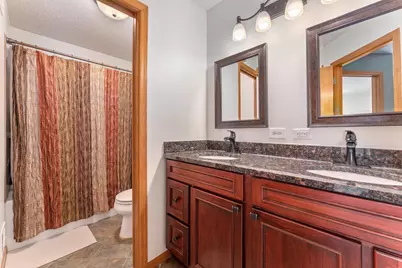 1517 Deerwood Bend, Eagan, MN 55122 - Photo 30