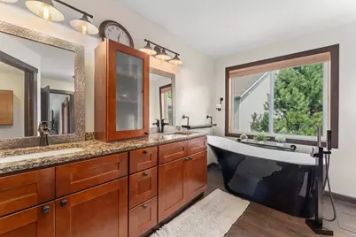 1517 Deerwood Bend, Eagan, MN 55122 - Photo 40