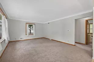 2093 Sherwood Ave, Saint Paul, MN 55119 - Photo 4