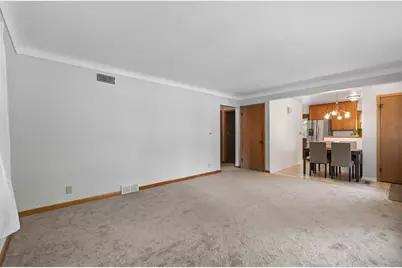 2093 Sherwood Avenue, Saint Paul, MN 55119 - Photo 8