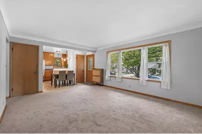 2093 Sherwood Avenue, Saint Paul, MN 55119 - Photo 6