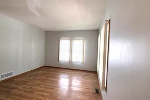 675 Otsego St, Saint Paul, MN 55101 - Photo 8