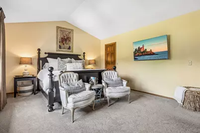 210 Piedmont Court, Chanhassen, MN 55317 - Photo 34