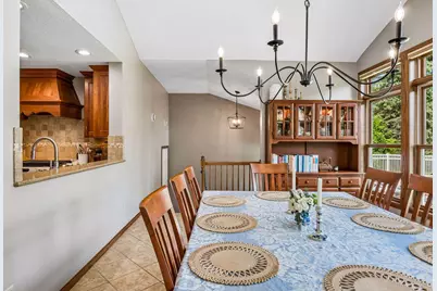 210 Piedmont Court, Chanhassen, MN 55317 - Photo 26