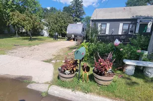 651 2nd St S, Hallock, MN 56728 - Photo 16