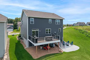 1723 August Dr, Shakopee, MN 55379 - Photo 62