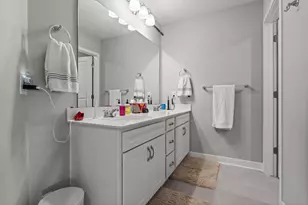 1723 August Dr, Shakopee, MN 55379 - Photo 44