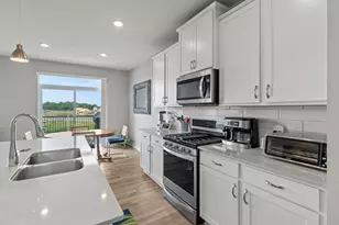 1723 August Dr, Shakopee, MN 55379 - Photo 18