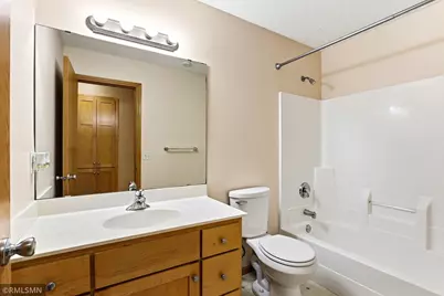 6911 Cambridge Road, Shakopee, MN 55379 - Photo 36