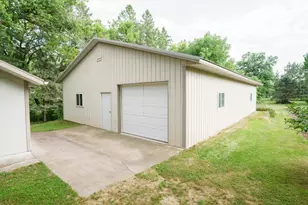 643 Crescent Rd, South Haven, MN 55382 - Photo 6