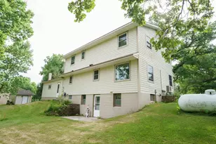 643 Crescent Rd, South Haven, MN 55382 - Photo 4