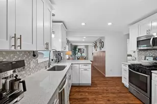 2733 Louisiana Ave S, Saint Louis Park, MN 55426 - Photo 14