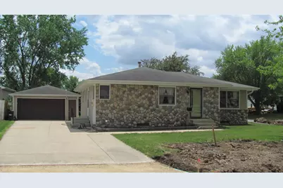 502 Brins Court SE, Stewartville, MN 55976 - Photo 1
