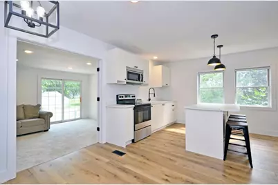 2479 14th Avenue E, North Saint Paul, MN 55109 - Photo 6