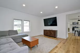 2479 14th Ave E, North Saint Paul, MN 55109 - Photo 4