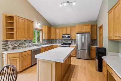 937 S Cedar Street, Belle Plaine, MN 56011 - Photo 4