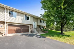 934 94th Ave NE, Blaine, MN 55434 - Photo 4