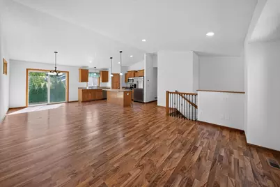 1088 161st Lane NW, Andover, MN 55304 - Photo 4