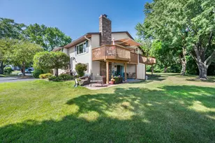 14333 91st Pl N, Maple Grove, MN 55369 - Photo 2